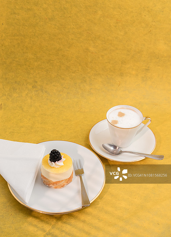 巴伐露和卡布奇诺图片素材