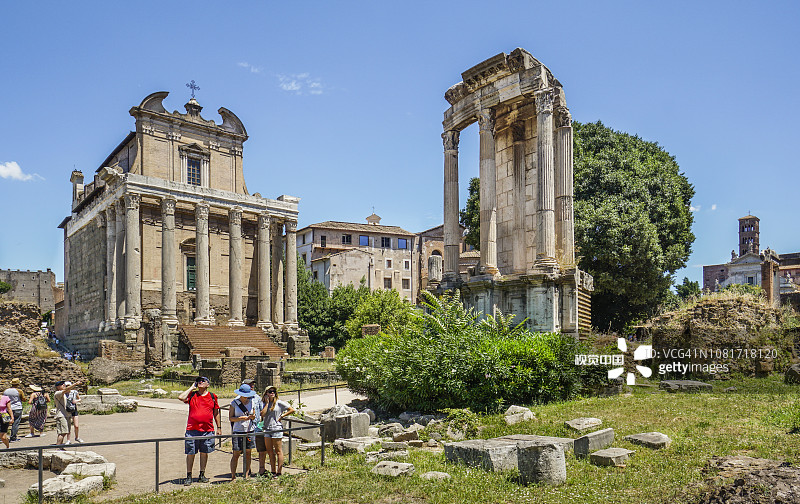 罗马广场维斯塔神庙遗址与圣洛伦索教堂图片素材