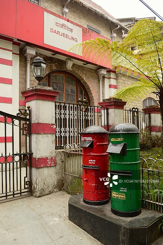 邮局大楼和邮箱图片素材