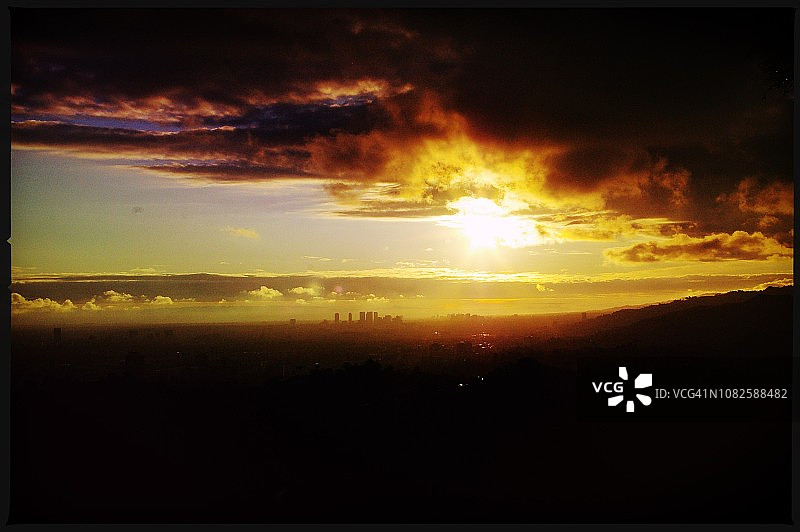 壮丽的日落图片素材