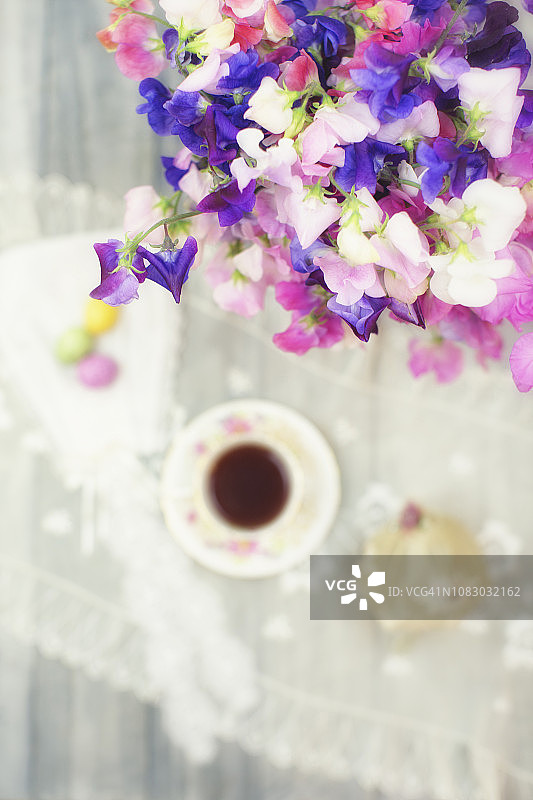 豌豆炒蛋高角度视图图片素材