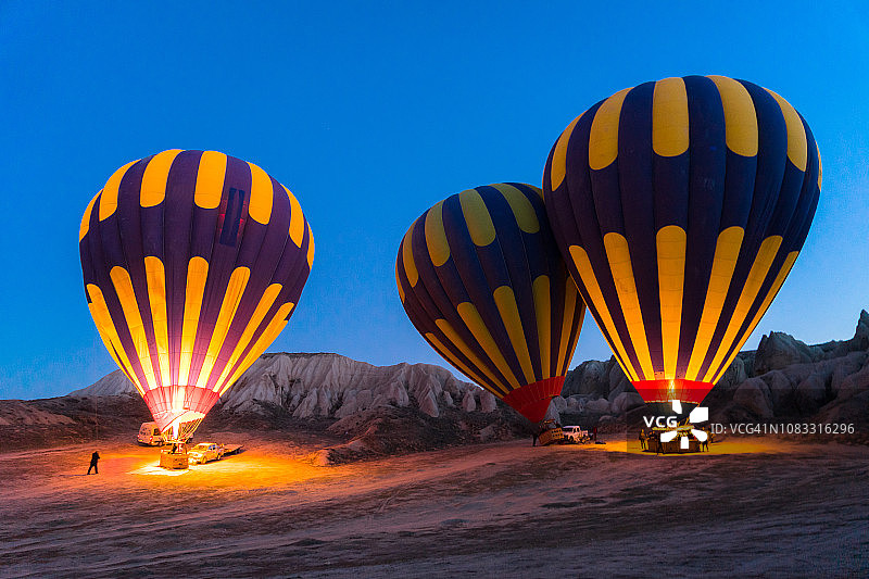 土耳其卡帕多奇亚的热气球图片素材