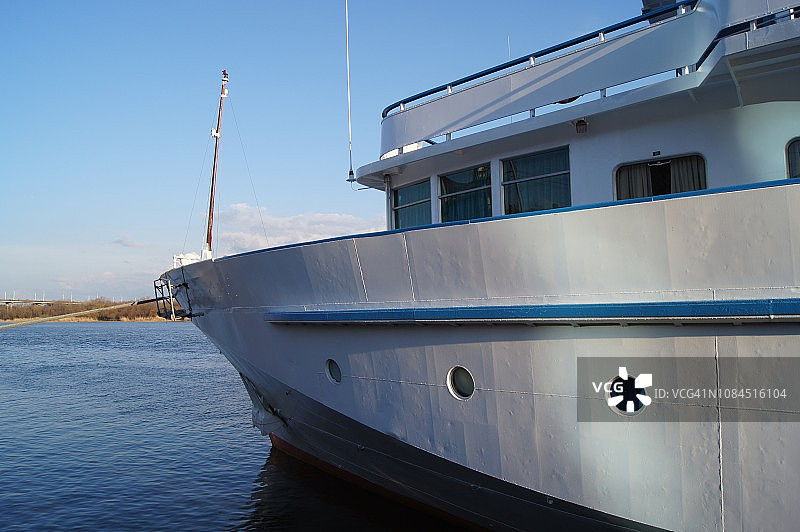 俄罗斯顿河畔罗斯托夫顿河上的邮轮图片素材