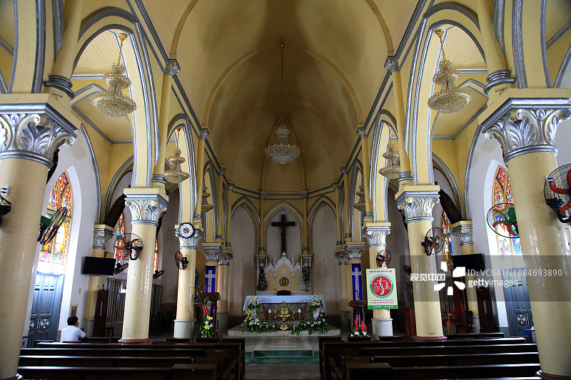 岘港大教堂内部景观图片素材