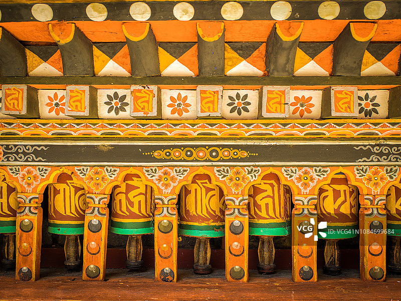 不丹转经筒图片素材