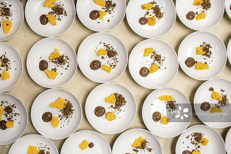 时令食材慈善晚宴甜点图片素材