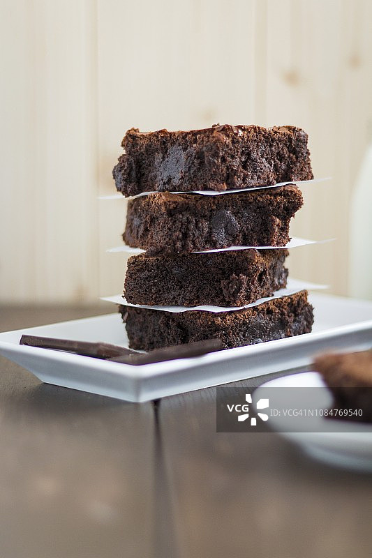 一堆单碗巧克力布朗尼图片素材