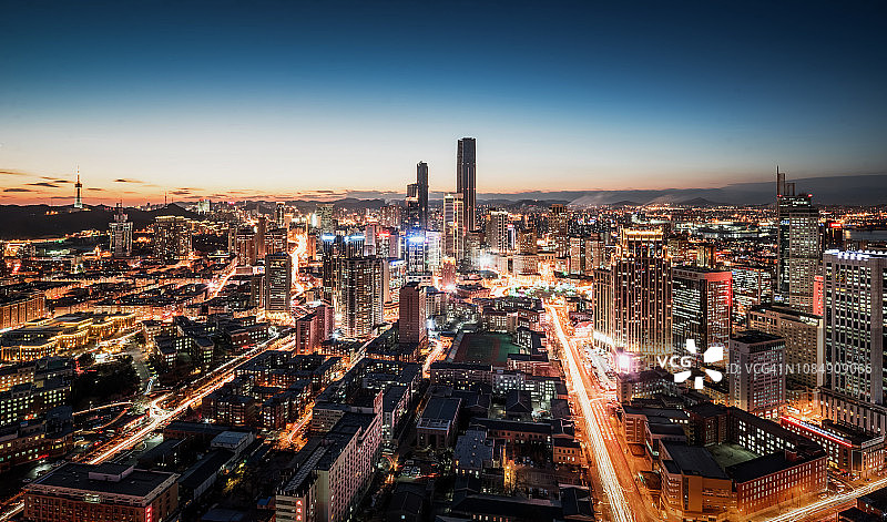 繁华的城市图片素材