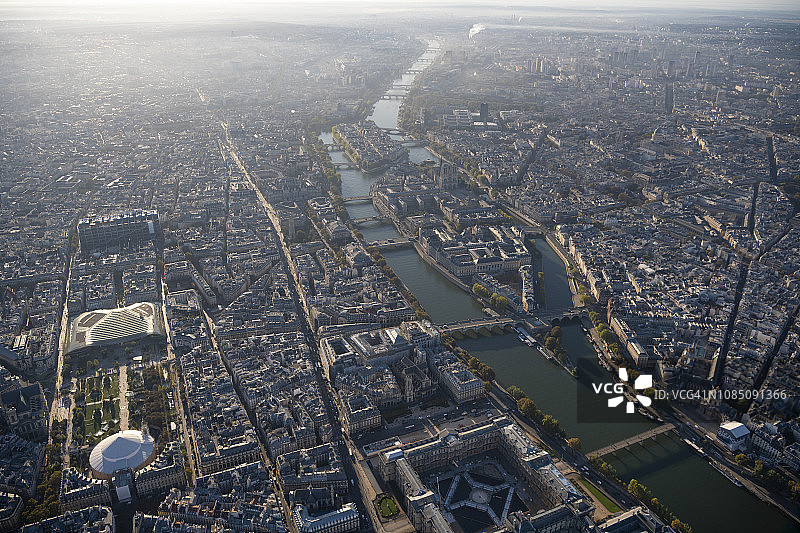 法国巴黎西岱岛晨曦航拍图片素材