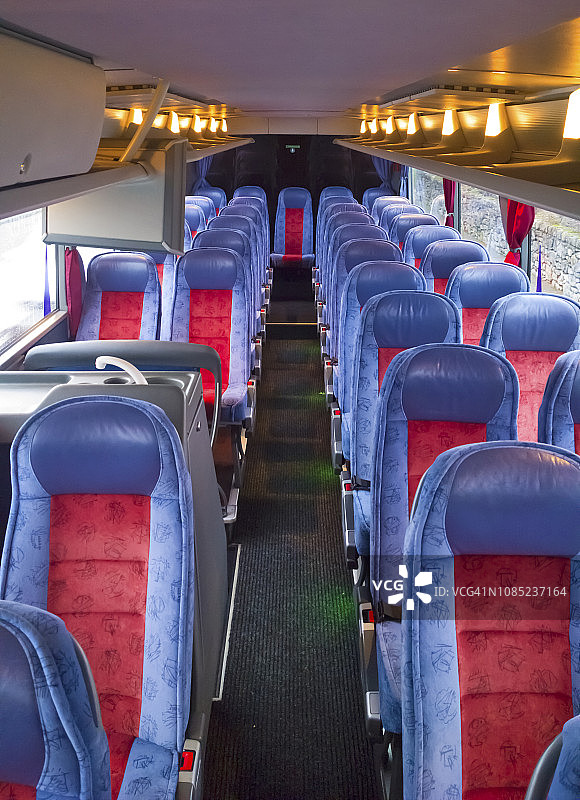 空荡荡的巴士座椅图片素材