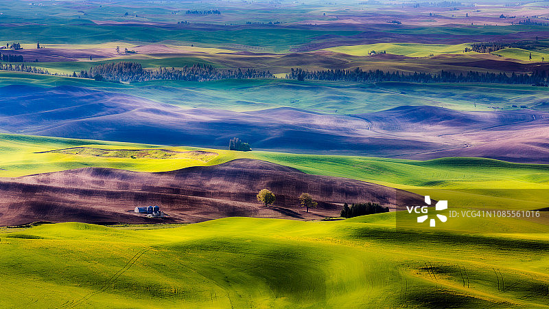 帕卢斯彩绘丘陵图片素材