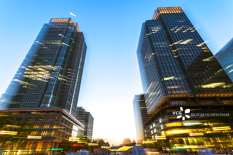 东京城市街道夜景散景图，东京站丸之内、大手町，日本图片素材