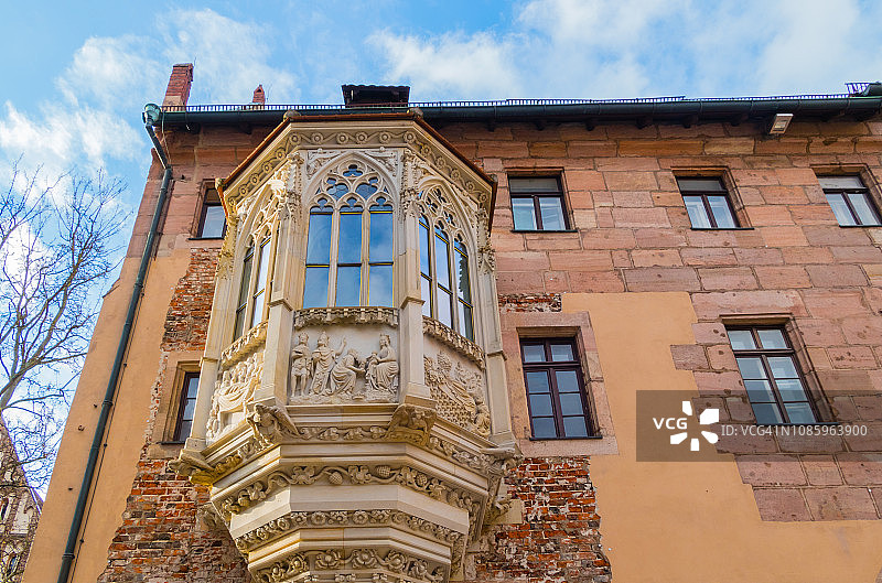 纽伦堡圣塞巴尔德教堂的凸窗图片素材