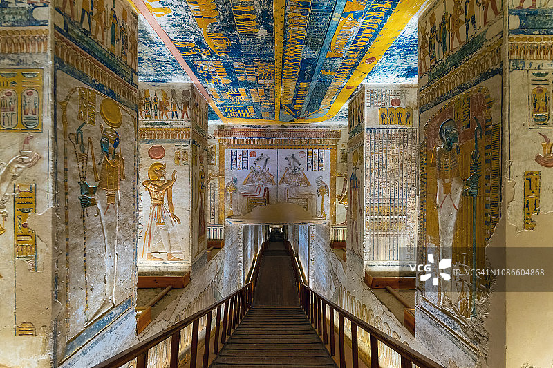 埃及卢克索帝王谷KV9墓内部图片素材