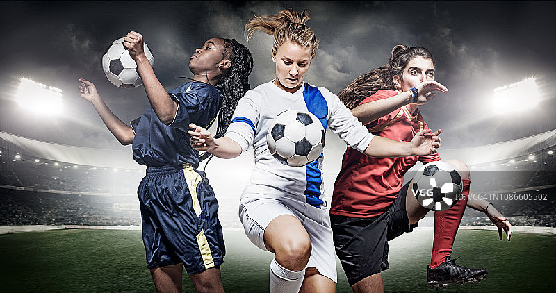 三名女足球运动员图片素材