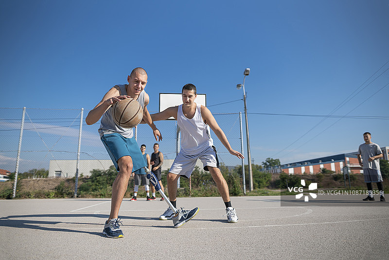 一对一运球图片素材