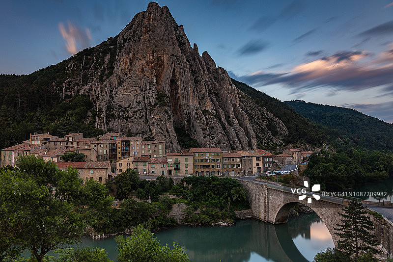 法国锡斯特龙村庄图片素材