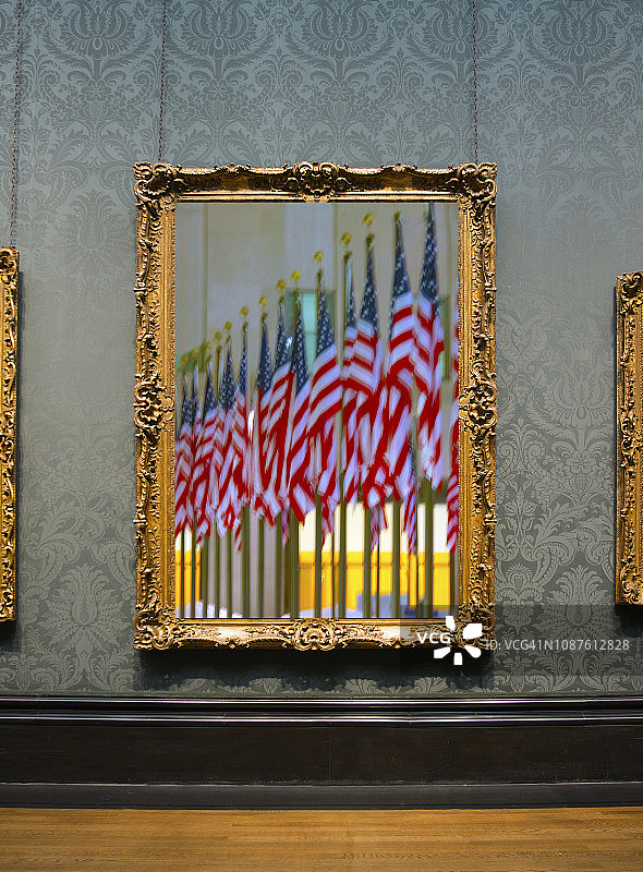 挂在墙上的画框照片图片素材