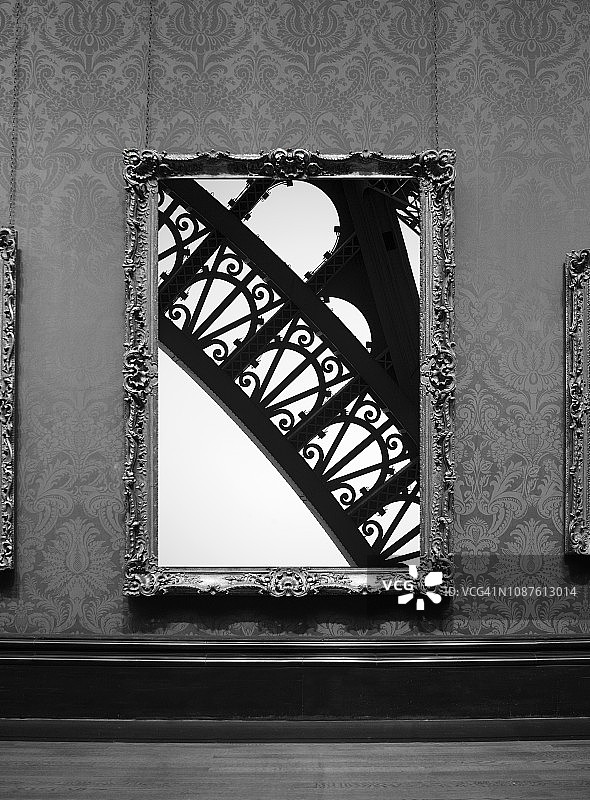 挂在墙上的画框照片图片素材