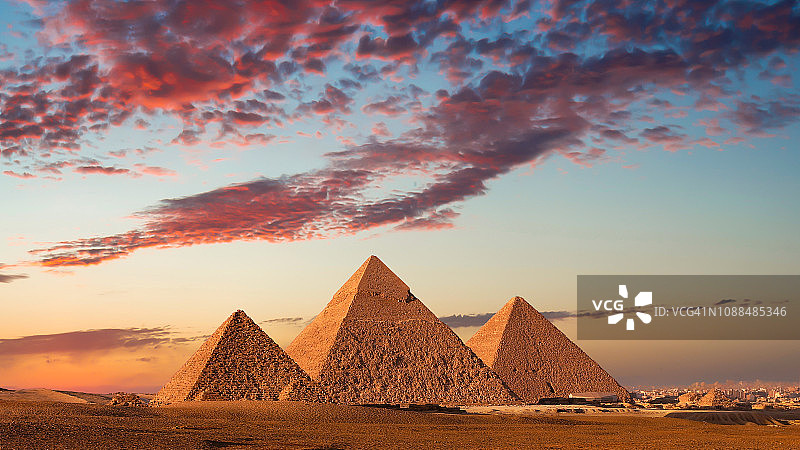 埃及吉萨金字塔日落图片素材