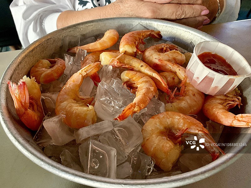 冰镇大份鲜煮海湾虾图片素材