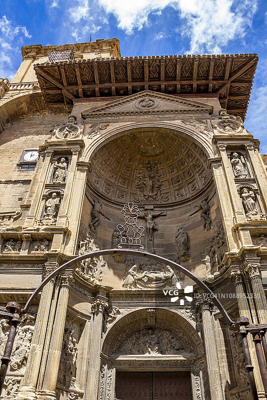 西班牙纳瓦拉维亚纳圣玛利亚教堂文艺复兴时期门廊图片素材