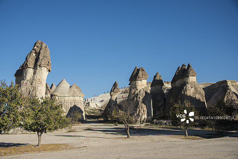 仙女烟囱：土耳其卡帕多奇亚帕夏贝岩层图片素材