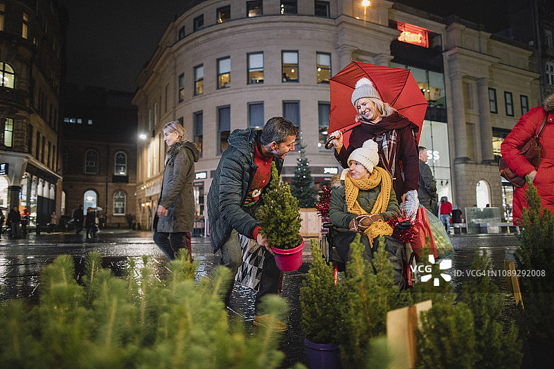 选择圣诞礼物图片素材