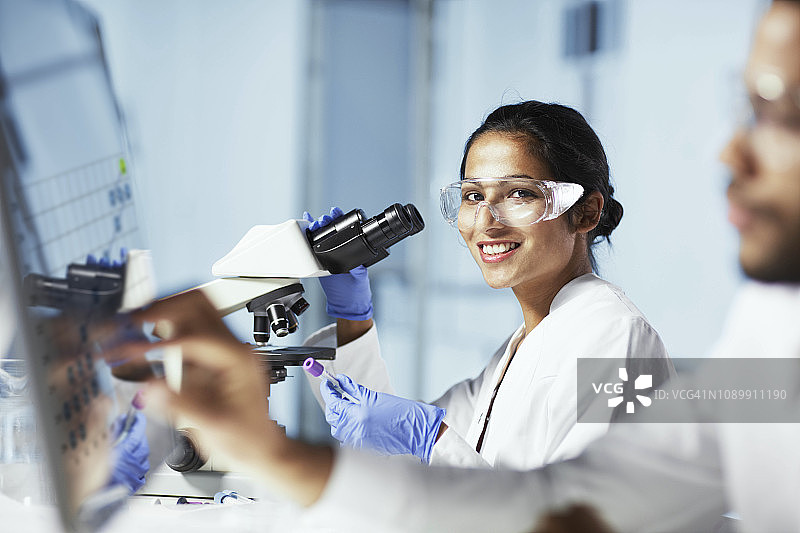 女医学研究员图片素材