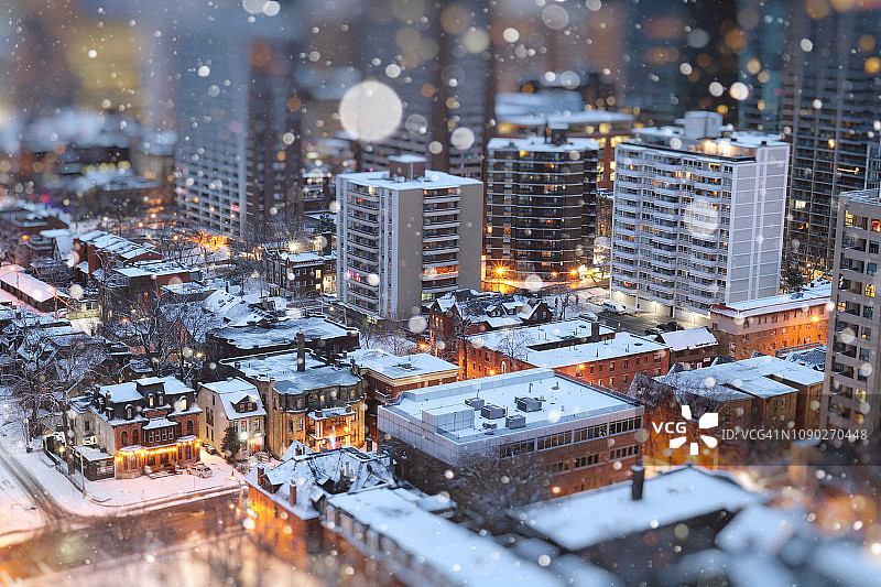 多伦多微型玩具雪景球图片素材