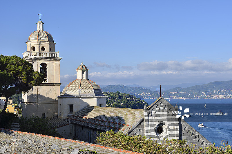 意大利利古里亚韦内雷港：圣洛伦佐教堂图片素材