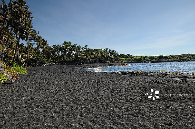 夏威夷普纳鲁吾黑沙滩图片素材