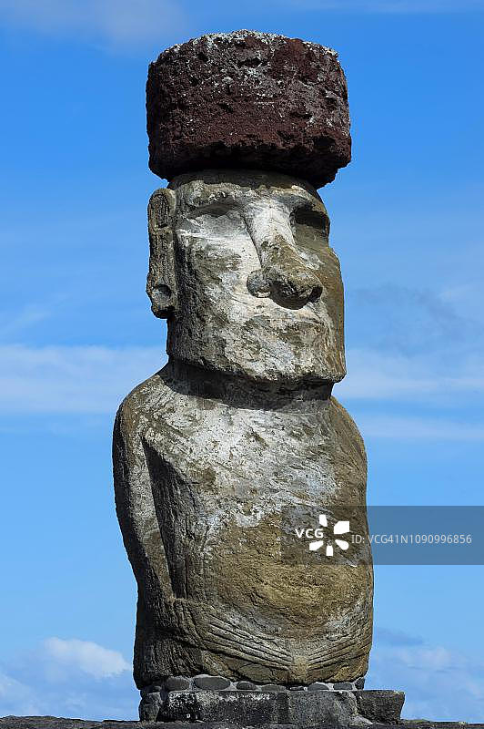 摩艾石像，阿胡汤加里基，拉帕努伊国家公园，联合国教科文组织世界遗产，复活节岛，智利图片素材