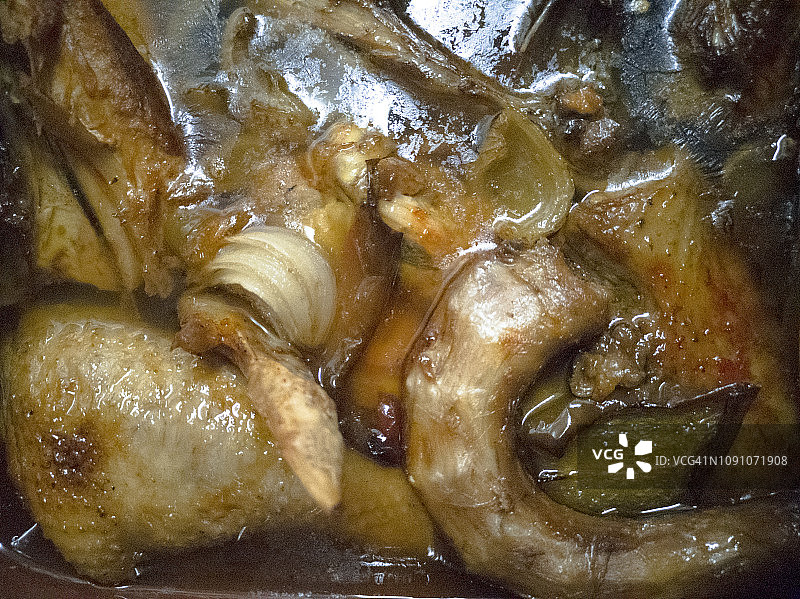 碗里的烤鸡图片素材