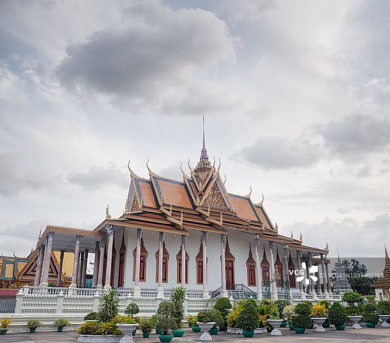 柬埔寨金边王宫内的宝塔图片素材