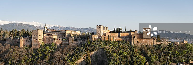 西班牙格拉纳达阿尔罕布拉宫风光图片素材