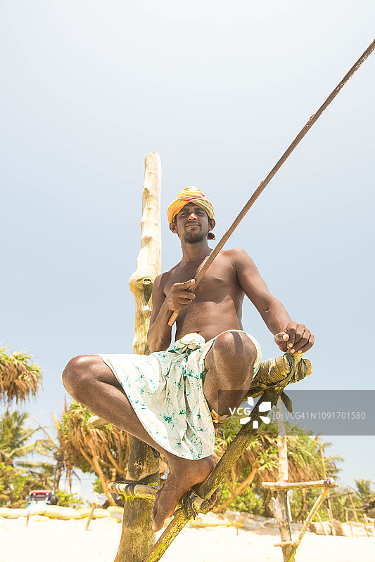 斯里兰卡科格拉的立钓渔夫图片素材