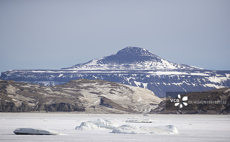 南极海峡的西摩岛图片素材