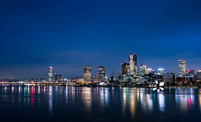 韩国首尔汝矣岛夜景图片素材