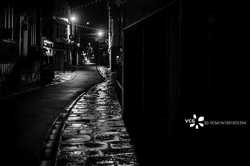 北约克郡惠特比的夜间街道图片素材