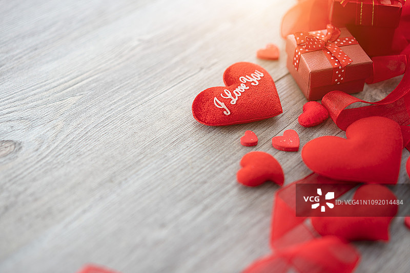 情人节桃心木纹背景图片素材