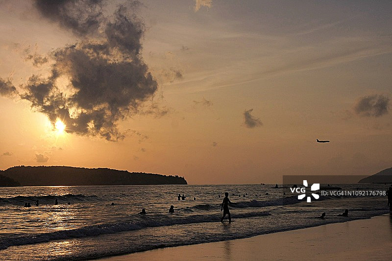 马来西亚兰卡威岛海边日落图片素材