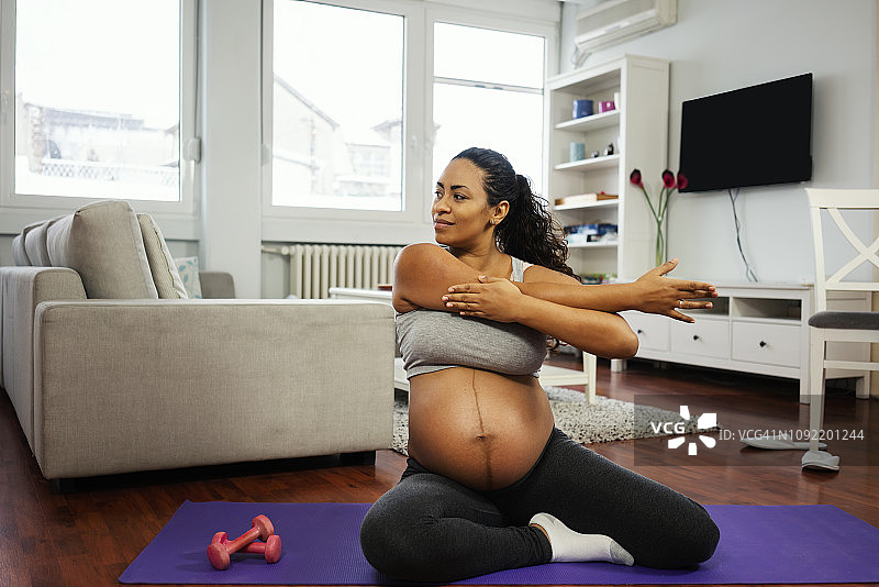 有益母婴健康的孕期运动图片素材