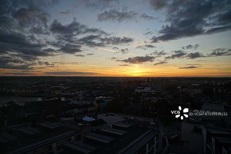 爱尔兰阿斯隆日落概览图片素材