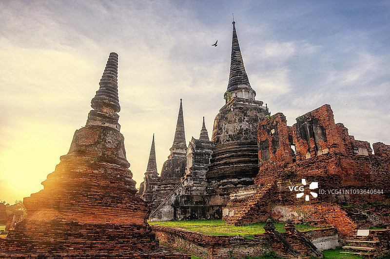 泰国阿瑜陀耶历史公园的帕席桑碧寺图片素材