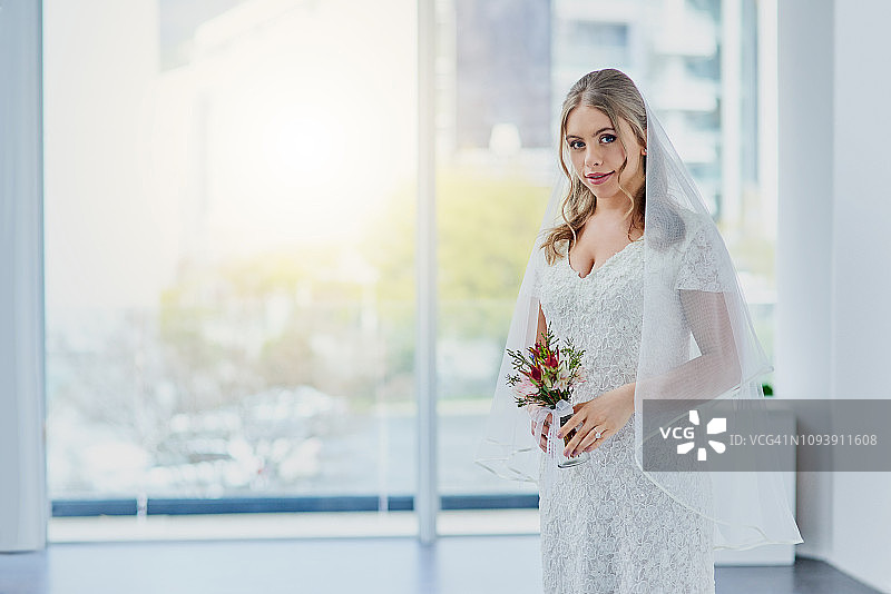 美丽的待嫁新娘图片素材