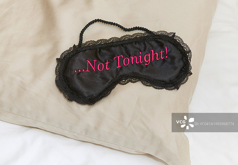 “今晚免谈”睡眠眼罩，缓解头部图片素材