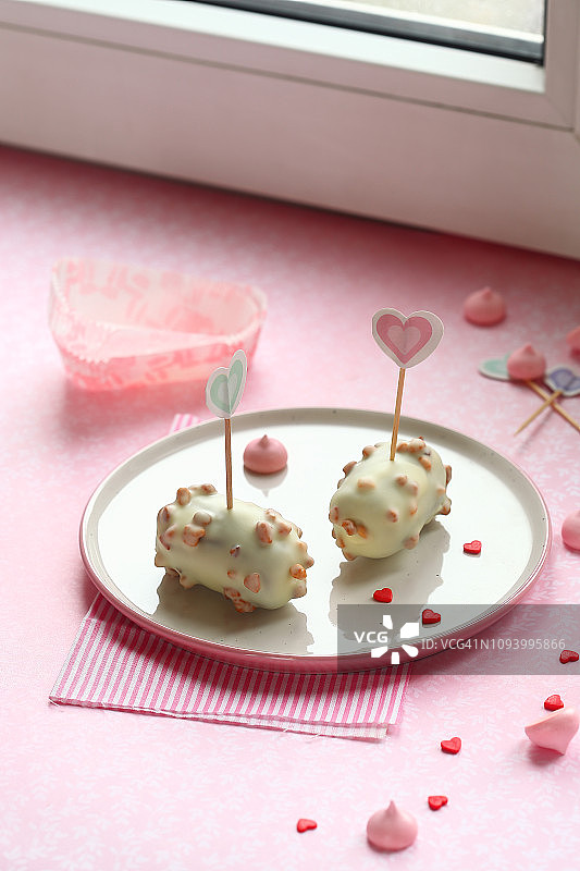 迷你杏仁糖巧克力糖果图片素材