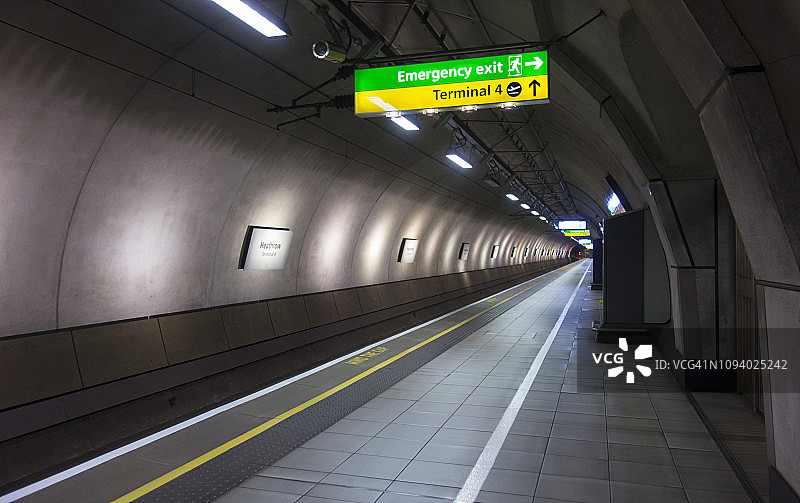 欧洲英国伦敦2018年地铁站-希思罗机场4号航站楼景观图片素材
