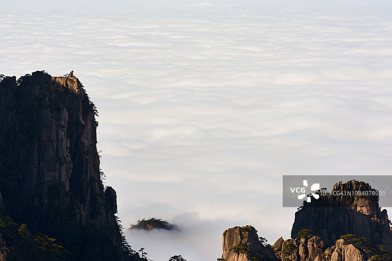 冬季黄山傍晚的壮丽景色图片素材